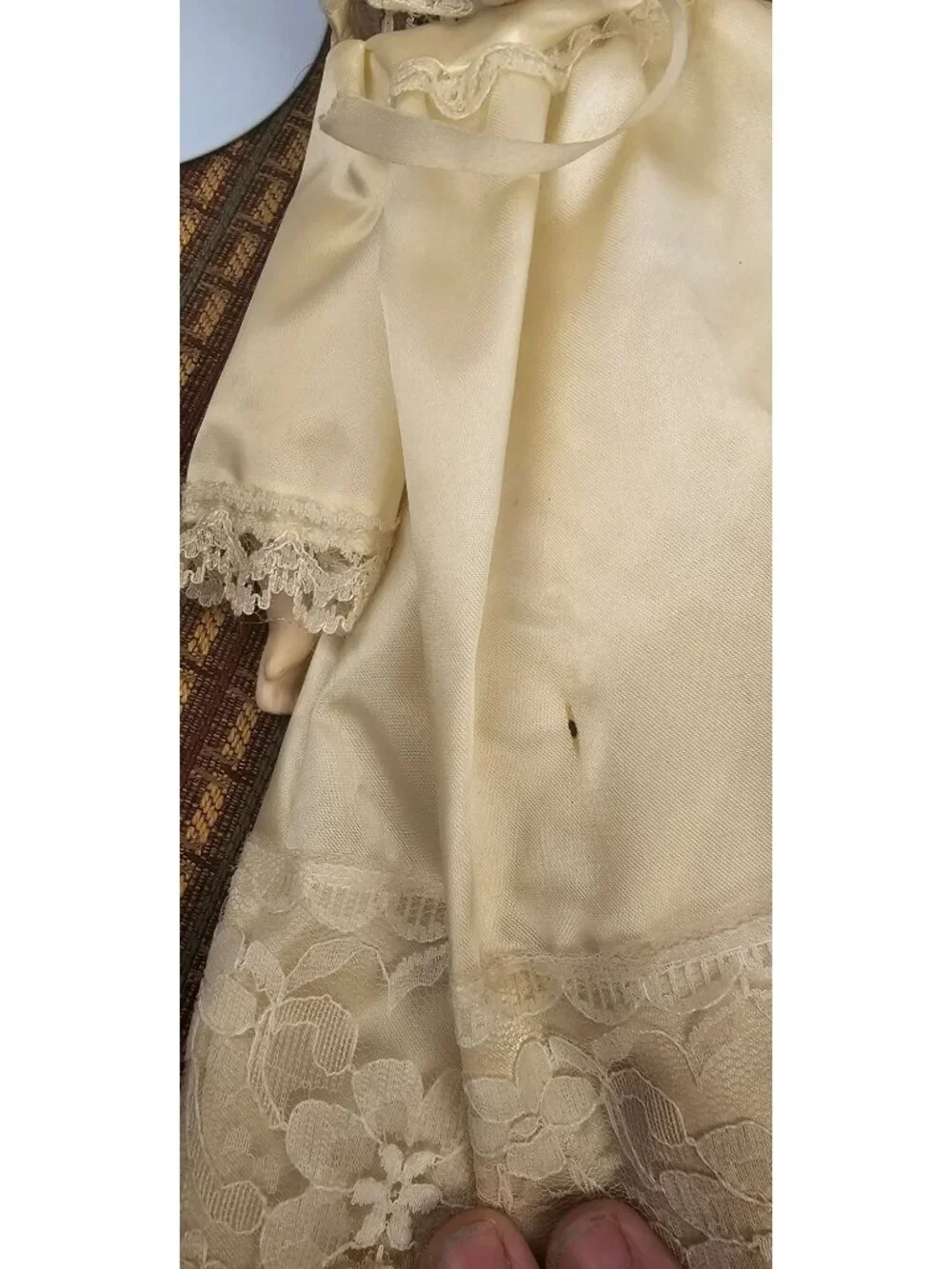 Avon Porcelain Doll In Lace Dress With Bonnet Vintage Collectible 12 Inches Blon